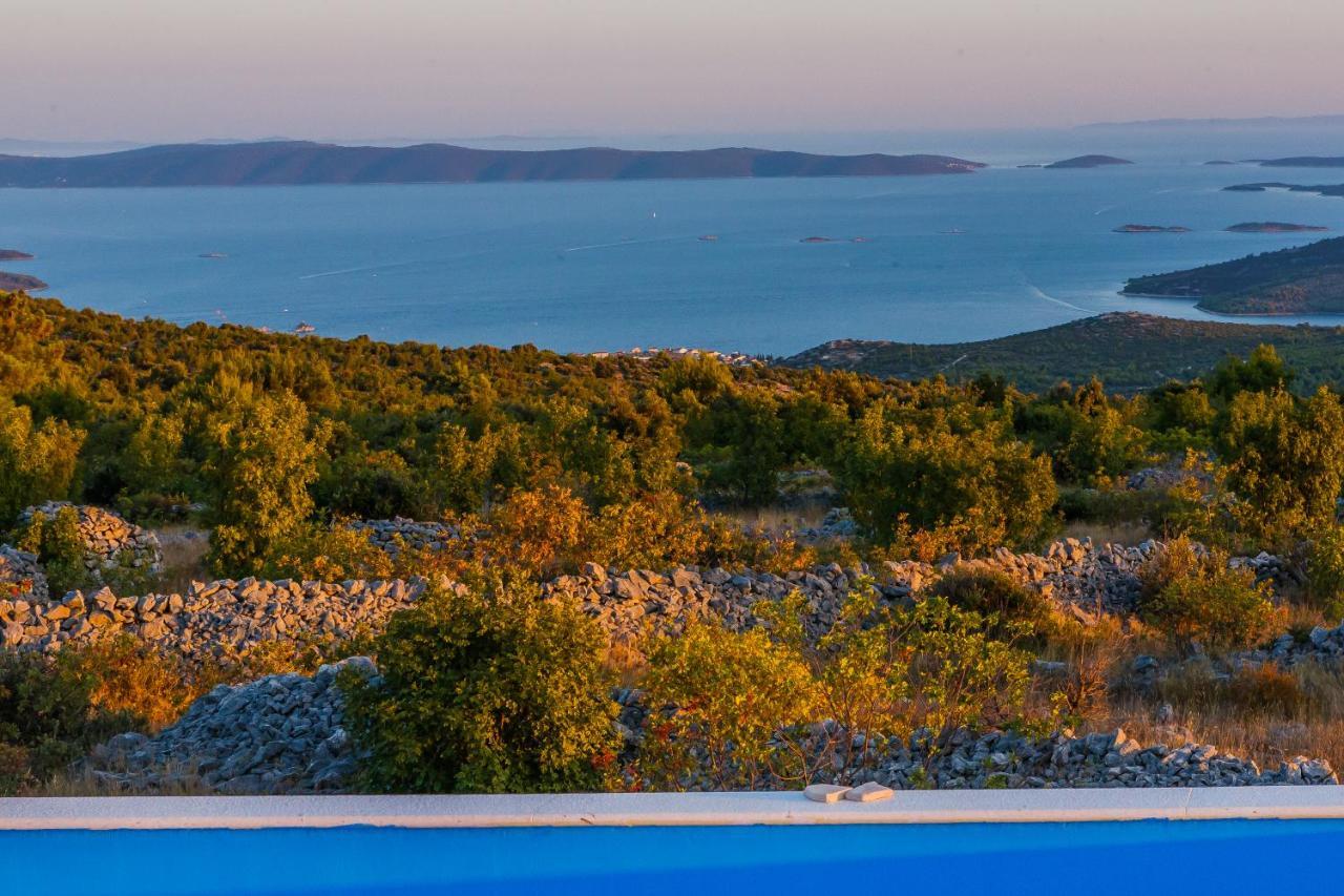 Villa Zlatno Sunce In The Hills Near Trogir Vrsine Extérieur photo